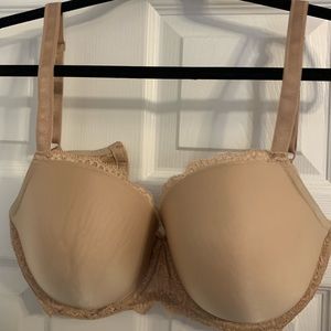 Victoria’s Secret Dream Angels Lined Demi 36DDD with lace band
